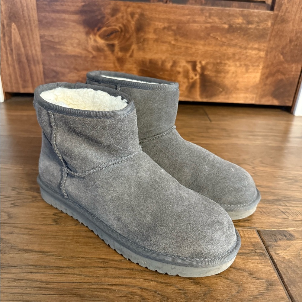 Koolaburra by UGG Grey Mini Boots